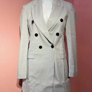 Sophisticated and sleek, this light beige double-breasted blazer dress is perfect for when you want to look sharp and stylish. Featuring a tailored fit, black button accents, and flap pockets, it's ideal for business events, dinner dates, or a polished day-to-night outfit. Dress it up with heels or keep it cool with ankle boots!
